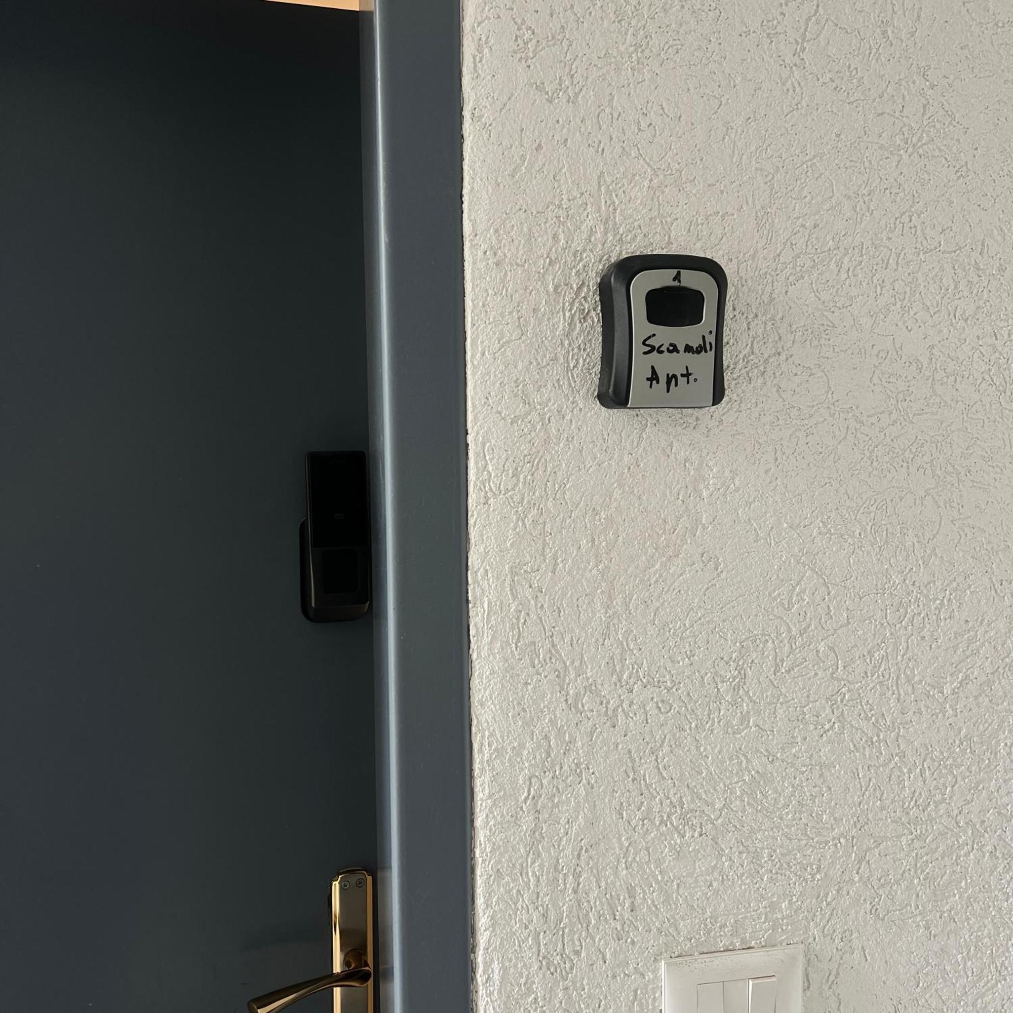 Bllok Scandi Apartments 1 Self-Check-In Tiranë Eksteriør bilde